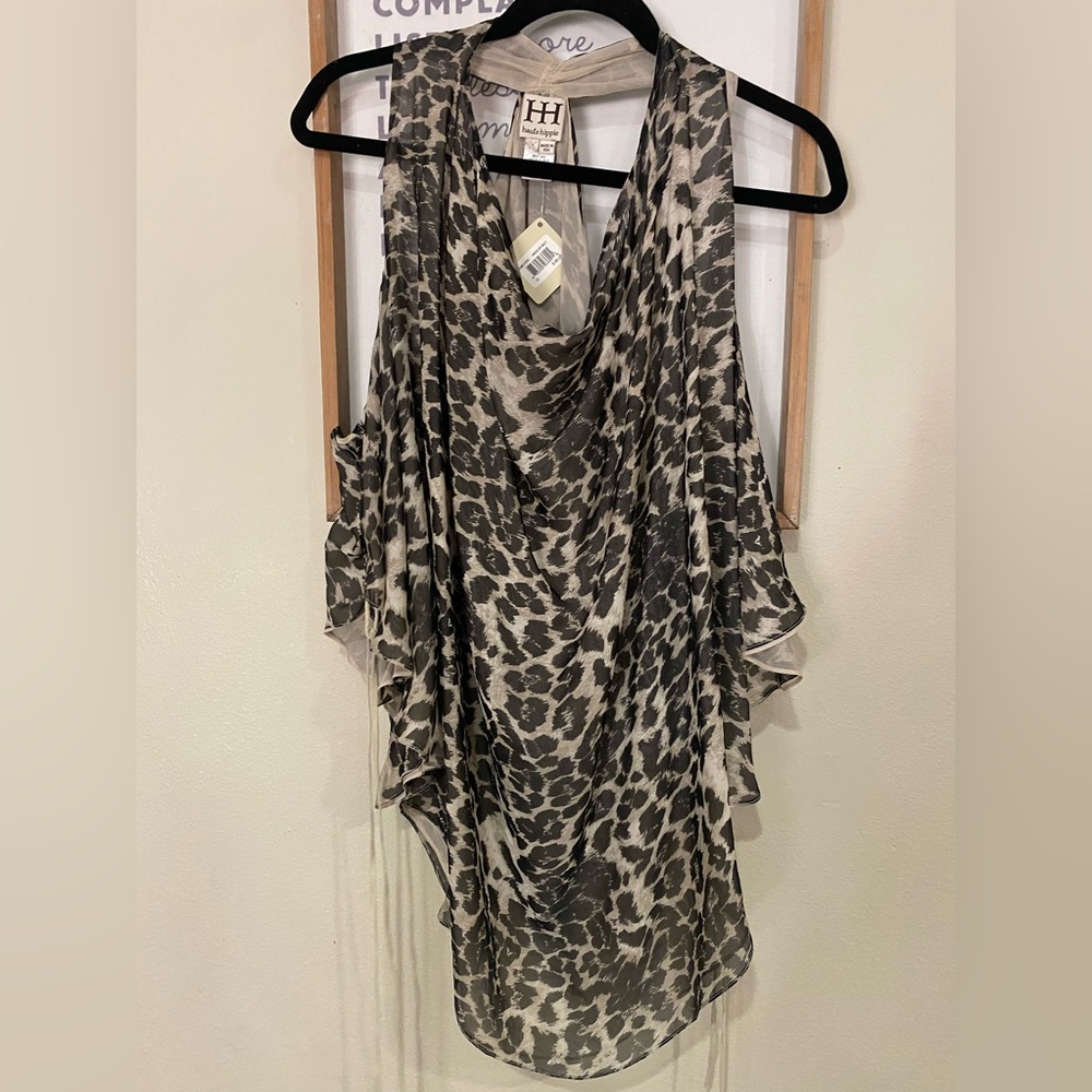 Welcome to the Jungle Drape Halter Top Suede Lacing in Chocolate Haute Hippie
M